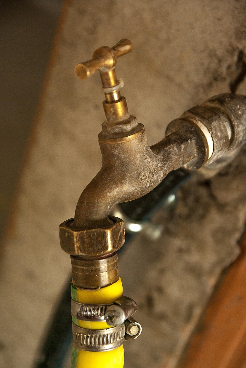 avoid-drain-clogs-view-ridge-plumbings-t-640x480-kbo0mp